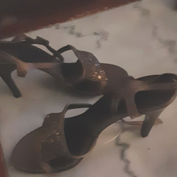 Gucci metallic PEWTER pumps size 8 made in Italy - Picture 6 of 8